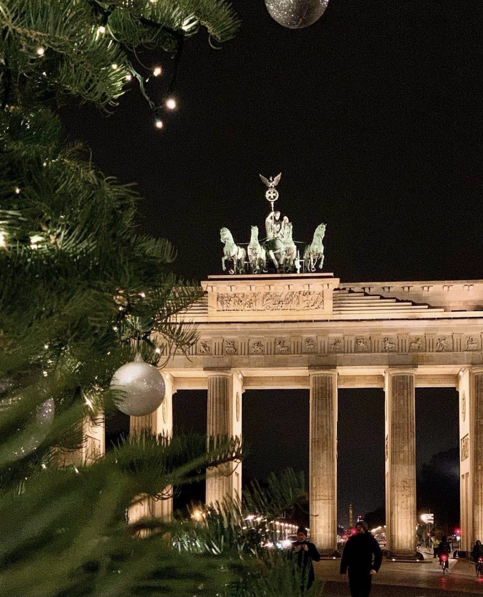 Capt_Piles's tweet photo. Oh Berlin..... how I’ve missed you this year. https://t.co/RQ68QN7U7Q