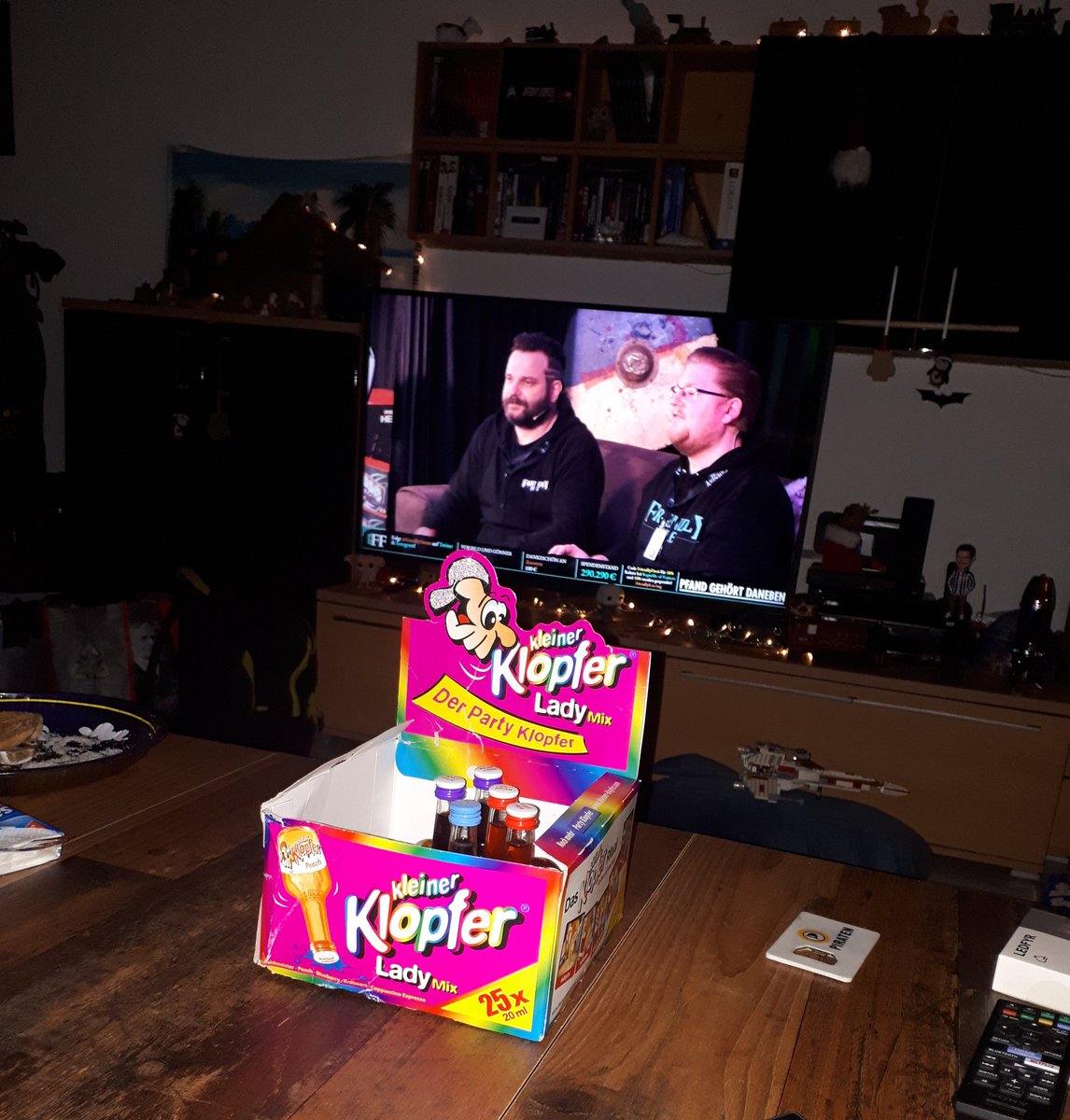 Danke für die Idee <a href="/PietSmiet/">Peter Smits Jr.</a> ... 

<a href="/friendlyfireexe/">Friendly Fire</a> #spende #FriendlyFire6