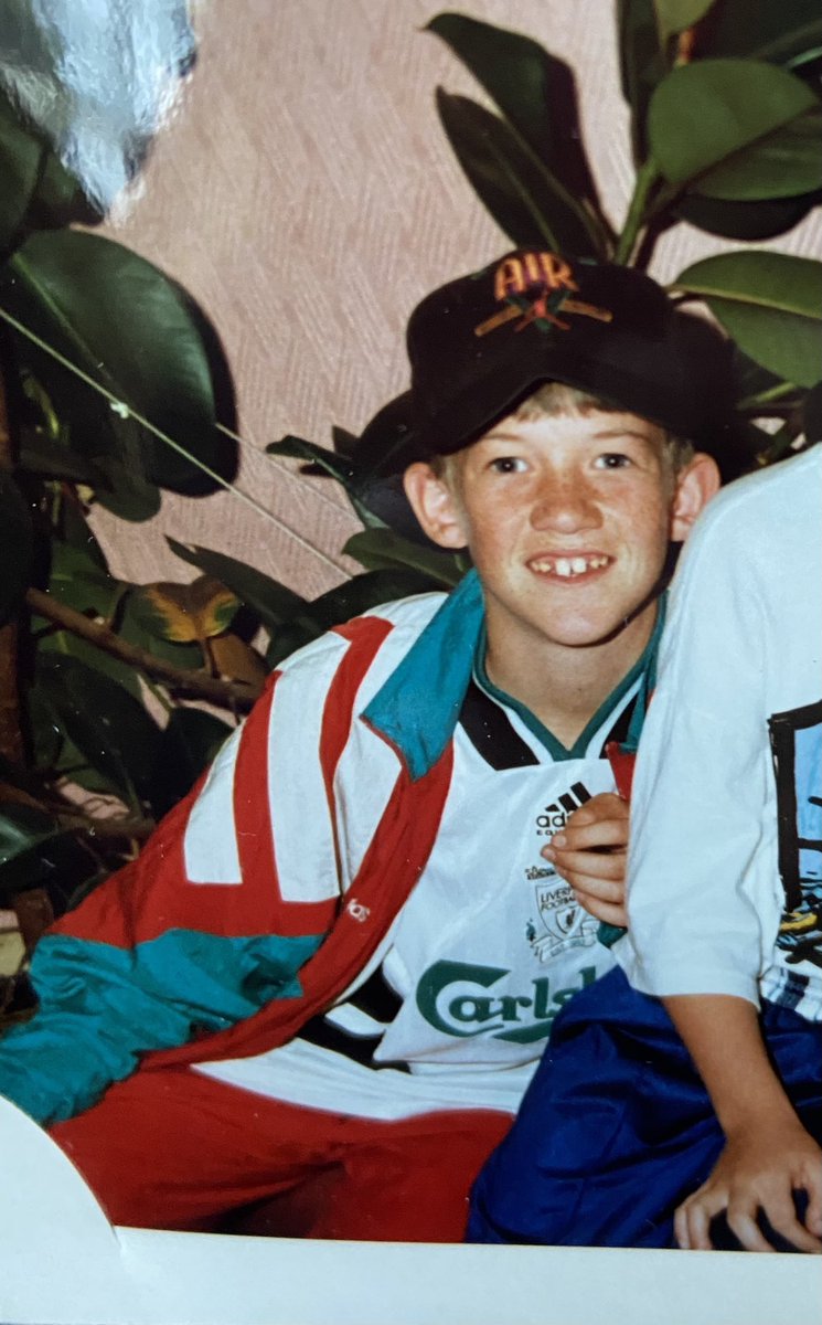 Jonnywilstrop's tweet photo. Searching the old pics from back in the day seeing some of my old @LFC gear (still got it all). We had some awesome kits! Also what’s with the massive ears? 😂 #lfcretro #lfc #goalieshirtunderawaytop #facupears https://t.co/y7Rt4aLBxX