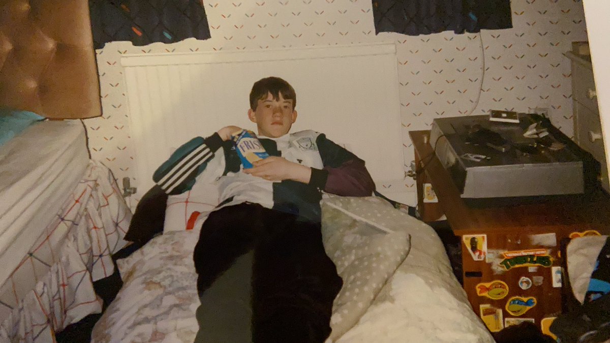 Jonnywilstrop's tweet photo. Searching the old pics from back in the day seeing some of my old @LFC gear (still got it all). We had some awesome kits! Also what’s with the massive ears? 😂 #lfcretro #lfc #goalieshirtunderawaytop #facupears https://t.co/y7Rt4aLBxX