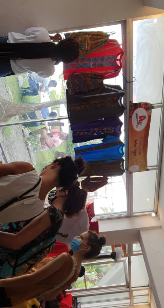 teke_ayiti's tweet photo. Nous sommes à Artisanat en Fête!
#ComeSupportUs
#ArtisanatEnFête #HaitianMade #teke #ayiti #local #TeKePack https://t.co/GB2gdAcew8