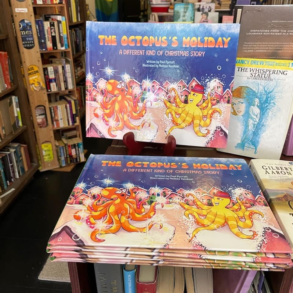 PaulPycraft's tweet image. 💖🌈🌲🐙 On display at Violet Vally Bookstore! #giftideas #Christmas2020 #ChristmasIsComing #kidslit #LGBT #picturebook #PB #octopus #Christmasgifts #BookBoost