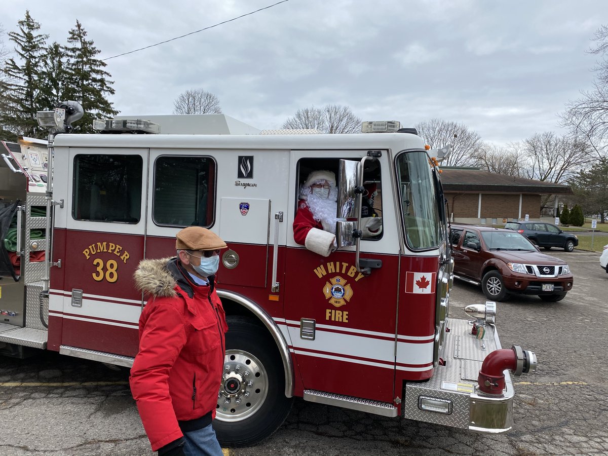 TownofWhitby's tweet photo. He’s at Whitby Masonic! Have you seen Santa ?!  #SpotSantaWhitby https://t.co/n2yF7utqpx