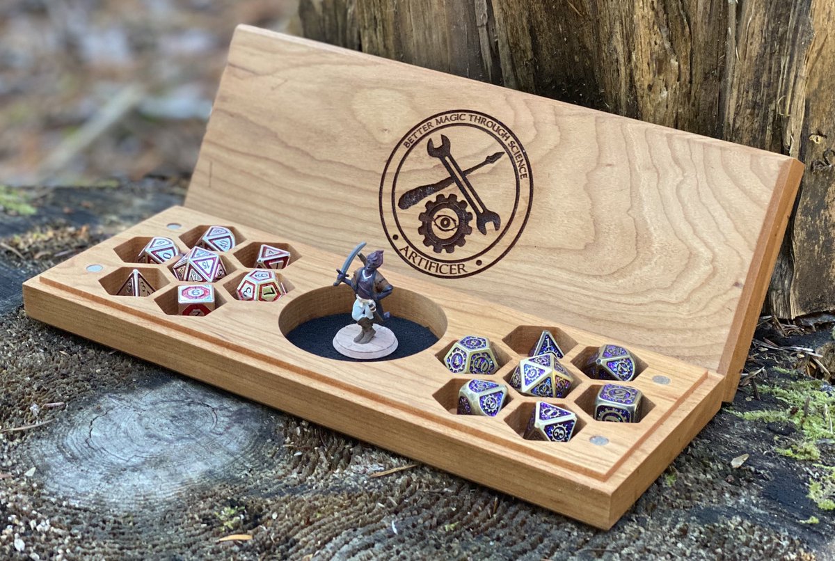 talonclaw's tweet photo. 🐉🎲Shop Sale🎲🐉

This weekend our entire Etsy shop is on sale! Save 10% and free shipping on all orders $35 &amp; above! #dnd #ttrpg #dice 

https://t.co/WG3BLIgt5H https://t.co/PLDUwMPtdy