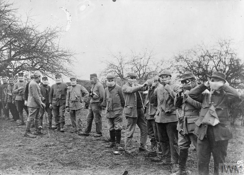 В 1915 году немецкий. Французский солдат 1915. Первая мировая 1915. Французские солдаты Верден.