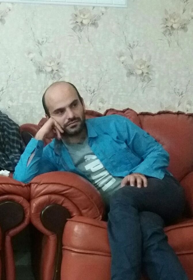 honyblack1997's tweet photo. اینجانب هانیه قره اوغلانی خواهر #حامد_قره_اوغلاني اعلام میکنم که برادرم حامد وابسته به هیچ گروه و حزب داخلی و خارجی نبوده و نیست؛و صرفا یک شهروند با تفکری مستقل و دغدغه های حقوق بشری و برابری برای ایران و ایرانیان است. https://t.co/HZ5mi7EYVb