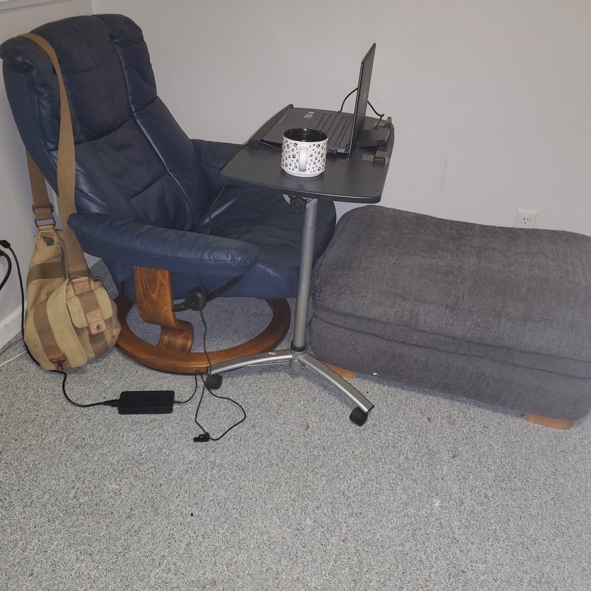 IndieBuggy's tweet image. I felt like I had to move mountains to carve this little corner of my basement out as an office, but it's all mine and I love it. #gamedev #gamedevsetup #indiedevsetup