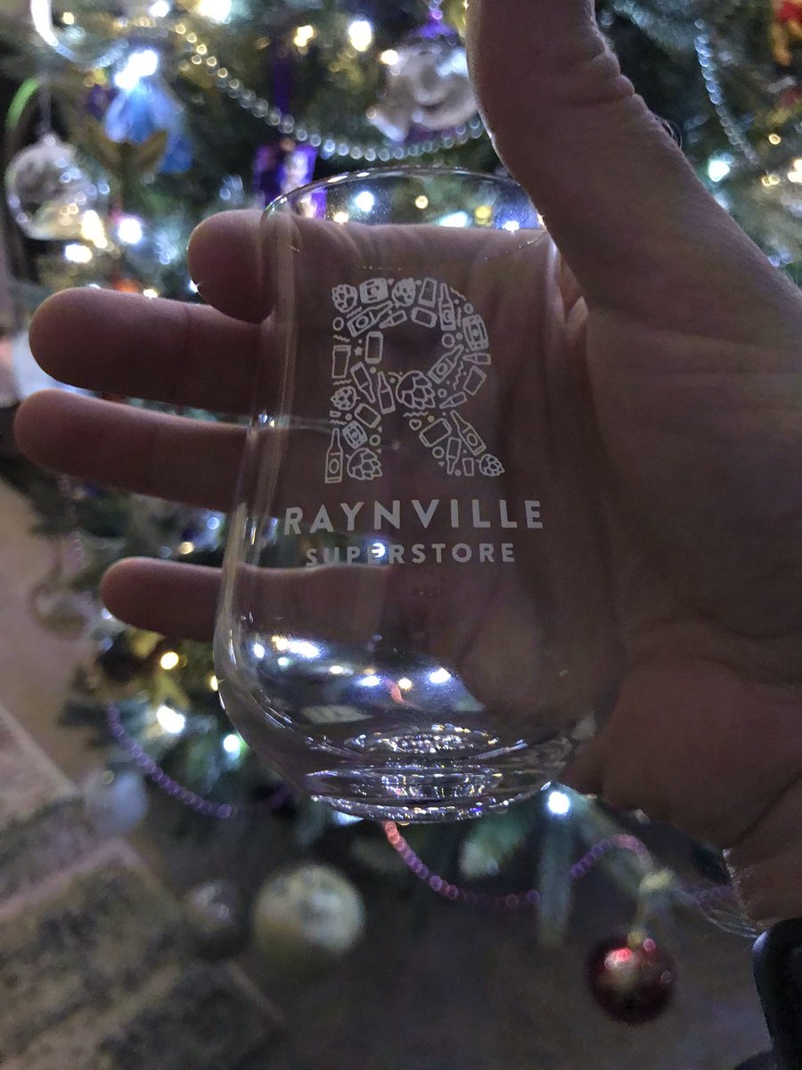 Pazzamore1's tweet photo. What a lovely little surprise in my order. Thanks again as always @Raynville_Leeds #newglassware https://t.co/h65Zjy26HV