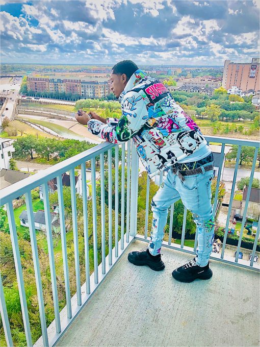 Millionaire Serp’s pics and videos