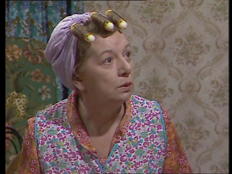 2) Hilda OgdenWhat to say about Hilda? The muriel, her 'singing' voice, the curlers, Hilda was a one off. Jean Alexander was the best actress the Street had; masterful comic timing but broke your heart, like when she wept over Stan's glasses. She was amazing, what a woman!