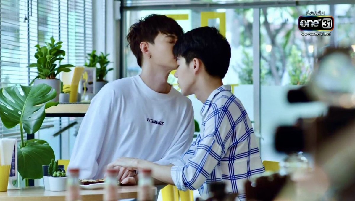274SPN's tweet photo. #Oxygenตอนจบ 😘😘😘😘 https://t.co/HyZR2yRU3s
