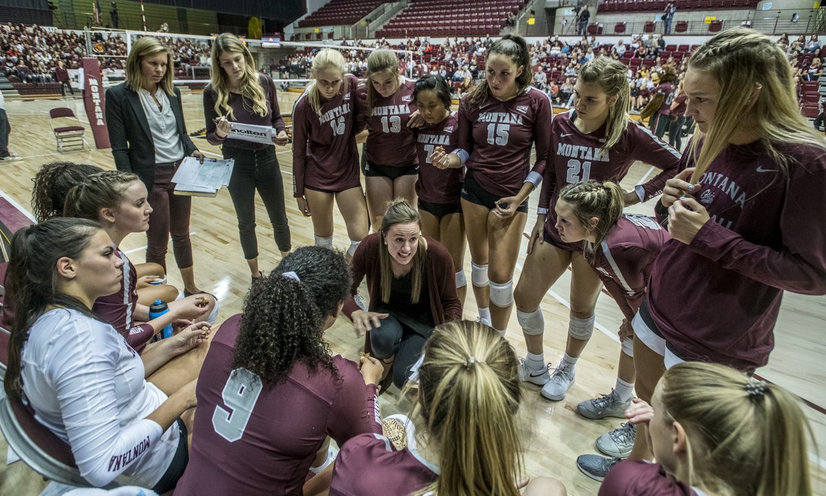 MontanaGrizVB's tweet photo. ๐ ๐ Happy birthday to our associate head coach, @dcranst! We appreciate everything you do for our program, Dana! ๐๐
#GrizVB #GoGriz #HappyBirthday https://t.co/esLJPcE5wO