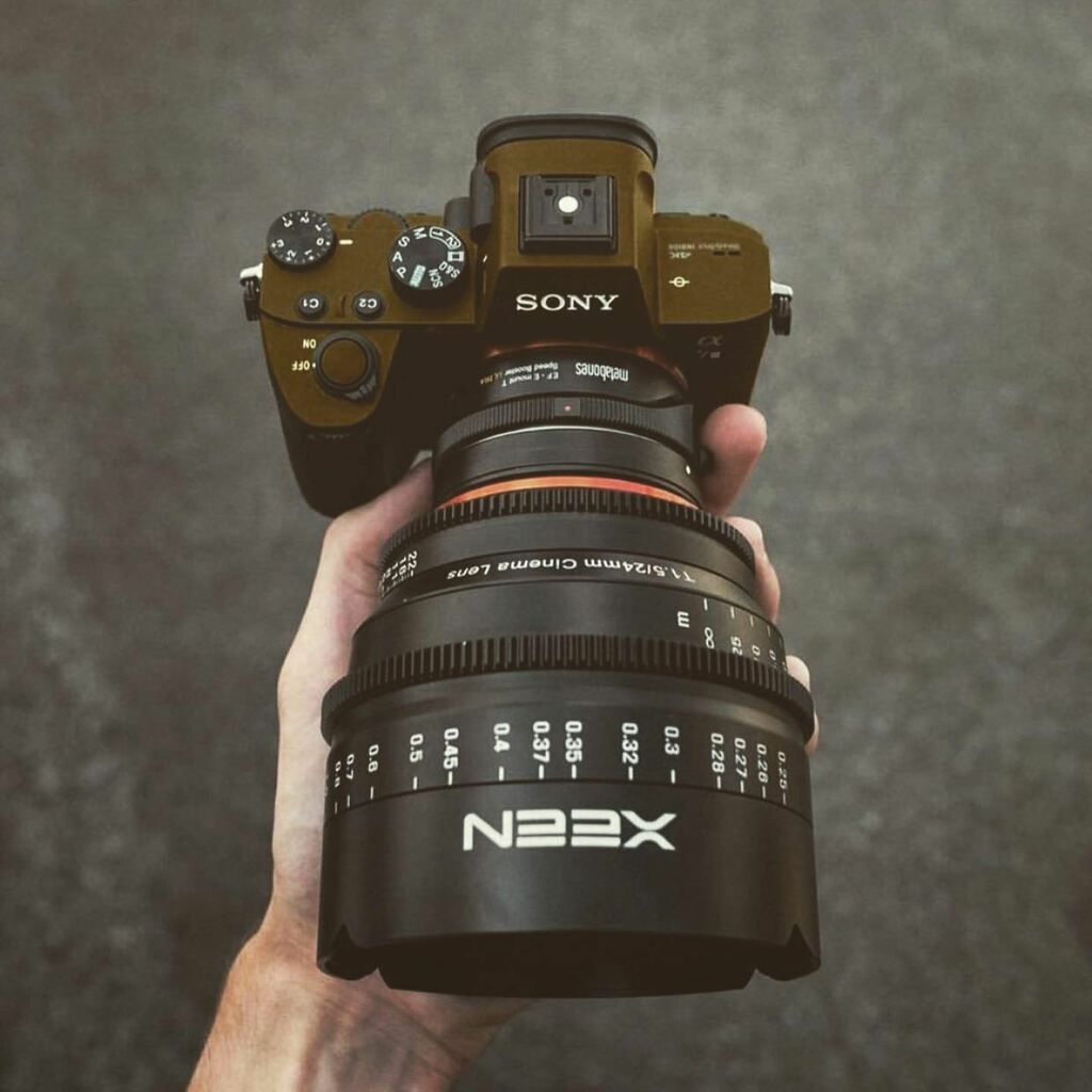 _AlexisCardoza's tweet image. I get asked a lot about equipment and lenses. Well as a startup I rent my lens just cause it’s easier. Client budgets determine the gear we use. 

I love this one though! 

Seen 24mm T1.5 with Sony a7III

#cameraguy #cameraman #cameraman #cameraoperator … instagr.am/p/CIbaK3lAN2F/
