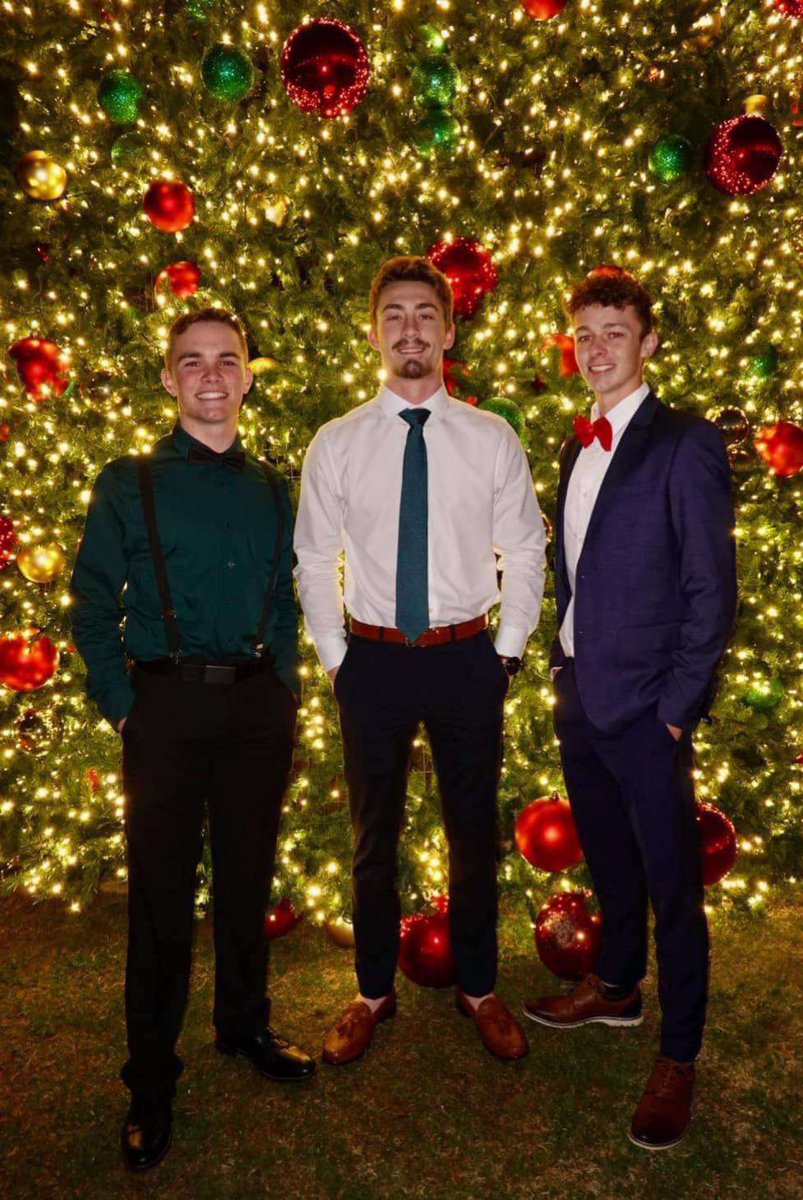 SpirkKonner's tweet photo. @CamoHall11 @Gray_Tyler__ https://t.co/RvsgUzTWgX