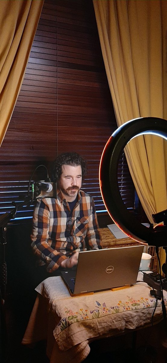 Behind the scenes! <a href="/CalumMaccrimmon/">Calum MacCrimmon</a>  teaching a puirt à beul to his whistle class earlier