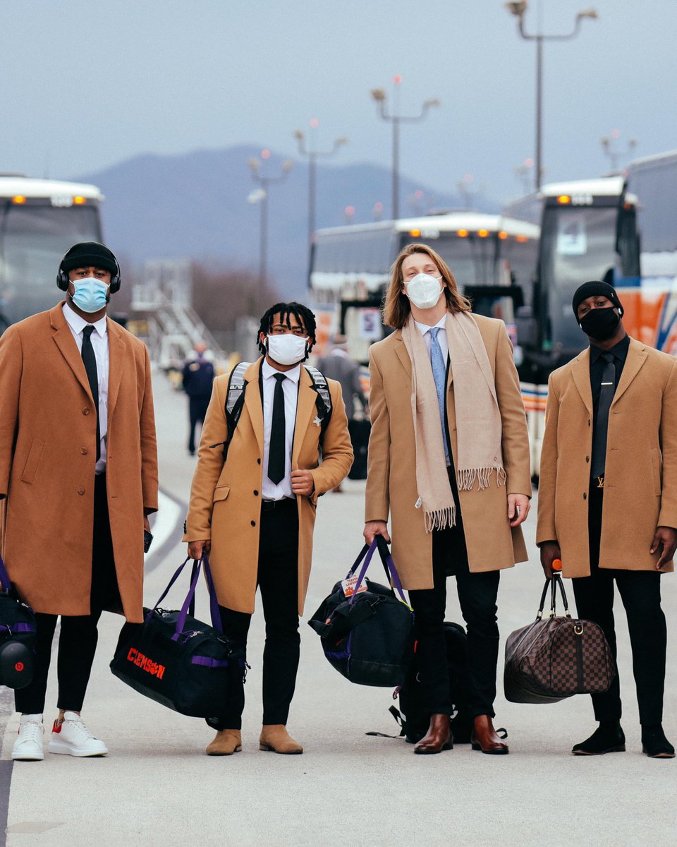 ThatSportsPaige's tweet image. Same energy.