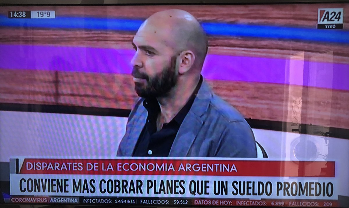 Gomez_Picasso's tweet photo. “Argentina es el pais con la peor gestión económica del mundo en la pandemia” dice ahora en vivo @LMarcarian en @A24COM https://t.co/LWkuLEeuEo