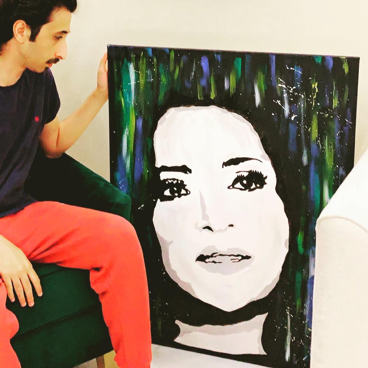 abdullahAlsaif8's tweet photo. من اكثر واجمل الرسمات اللي استمتعت برسمها .. اتوقع الشخص اللي رسمته هو السبب 💙💙💙💙 @NAWALalq8iya https://t.co/Y5fMREdFlr