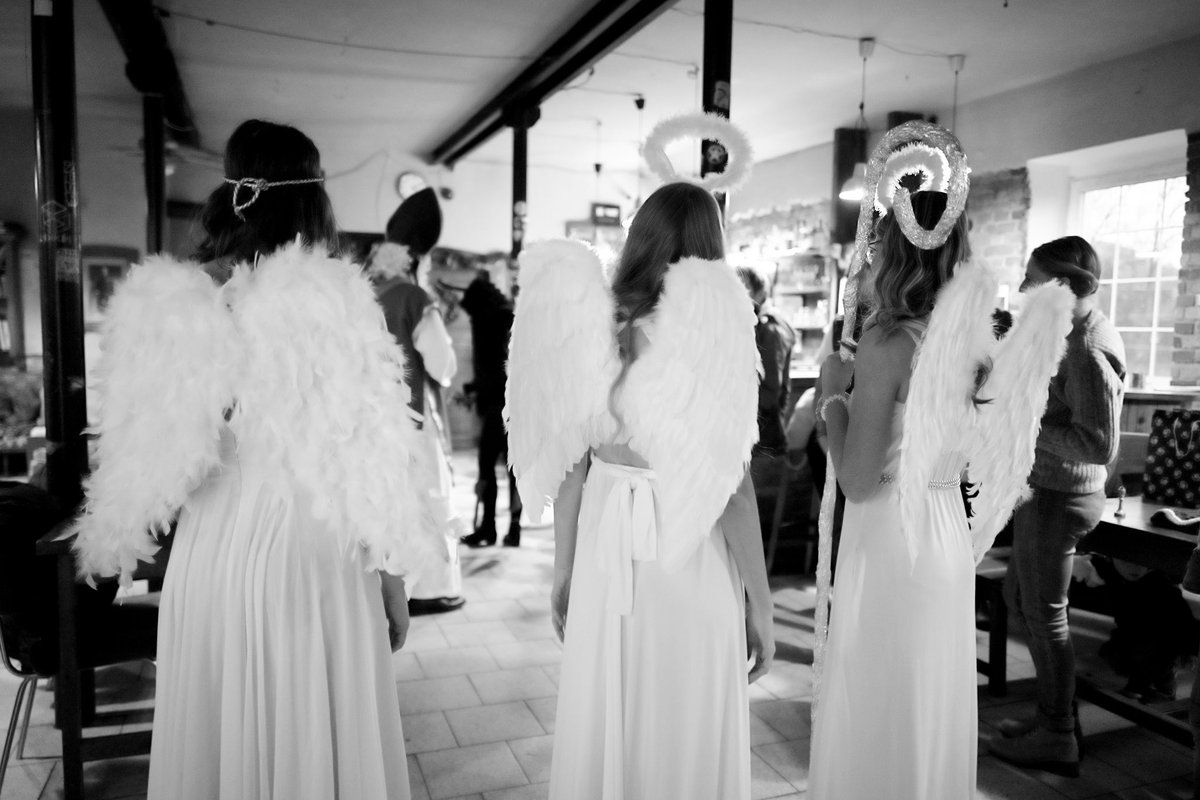 fipa's tweet image. Samej anděl dneska... #zivotnavsi #mikulas