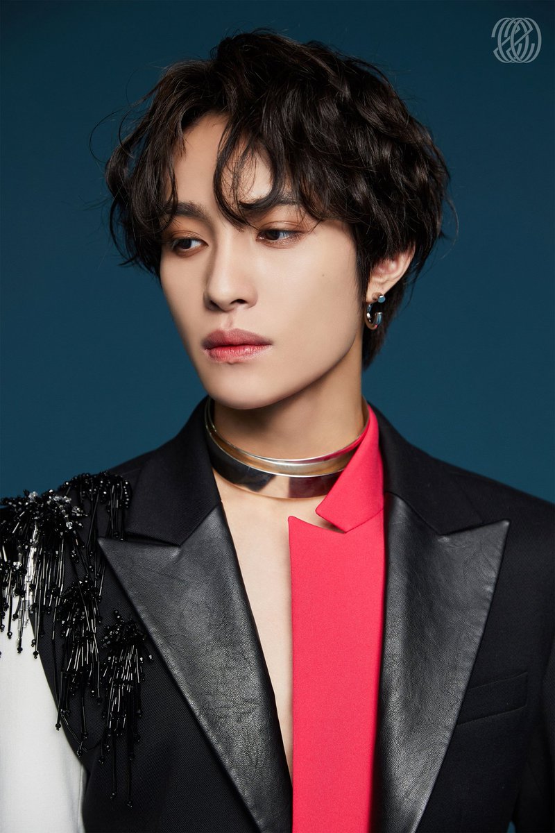 Yangyang as Amarendra bahubali as kid