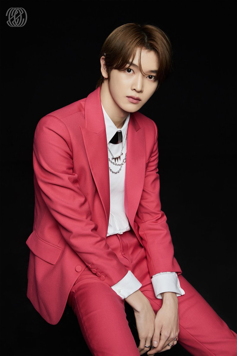 Sungchan as Mahendra bahubali's father