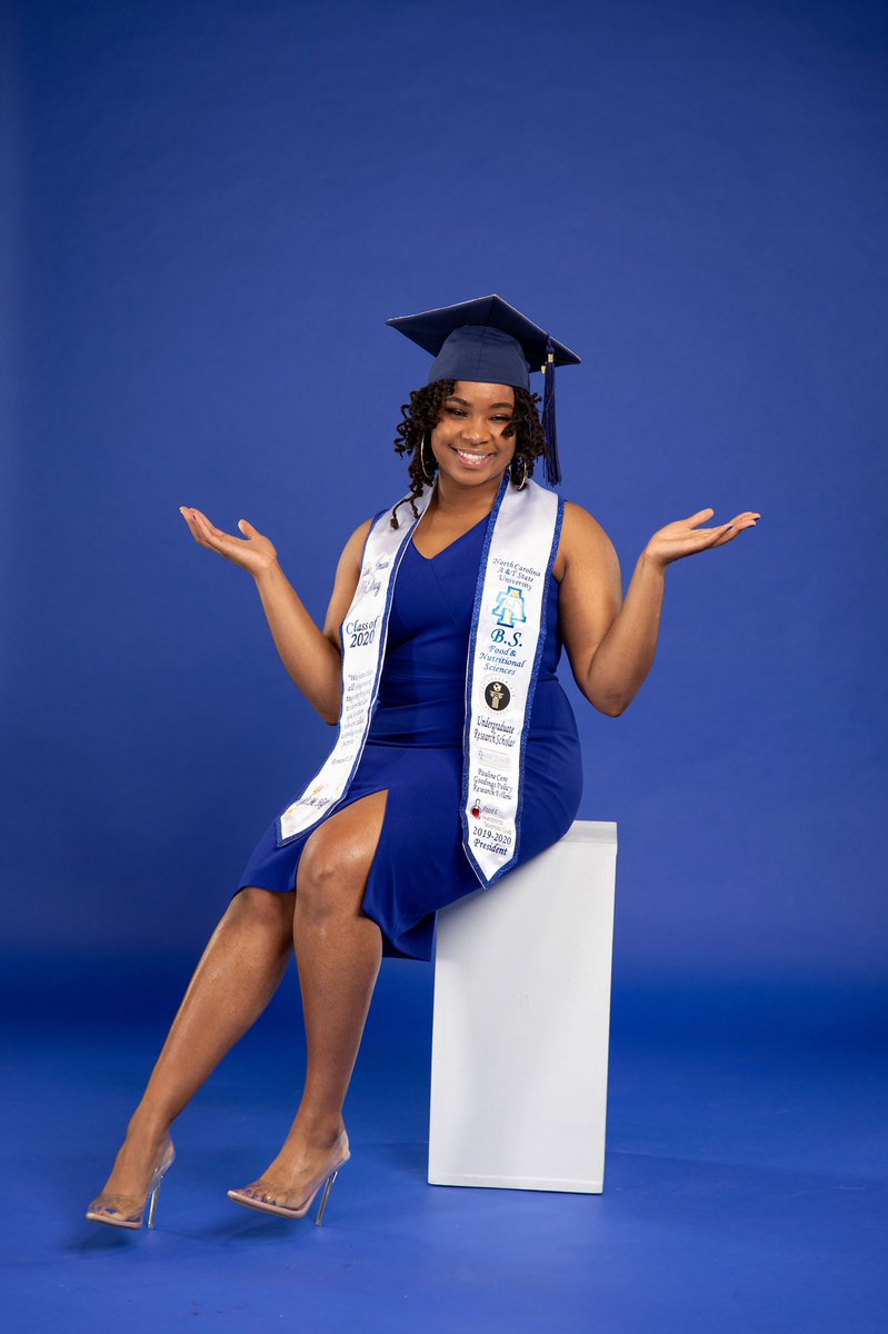 ashaimani's tweet photo. 7 DAYS UNTIL GRADUATE FROM THE #1 PUBLIC HBCU IN THE NATION 💙 💛

#ncat #aggiepride #2020graduate🎓 https://t.co/XAtQaoiWUz