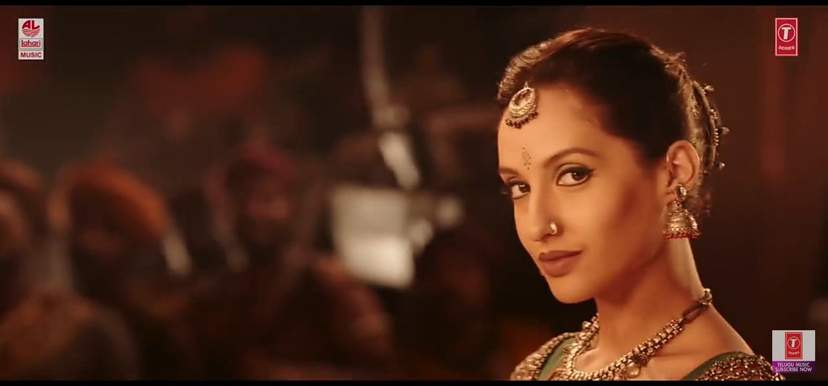 Shotaro as dancer in green blouse