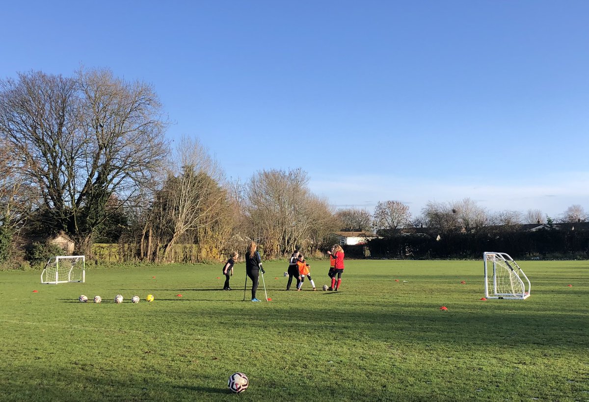 LJFClionesses's tweet photo. Great weather to start back training!! Not the full squad today but that didn’t stop the girls enthusiasm and excitement! Fantastic effort from everyone today. Lots of fun (and mud) It’s great to be back!! 😀⚽️🔵⚪️ @LowlandsJFC @LincolnshireFA @ionaaaL https://t.co/AmtMFQIvJ1