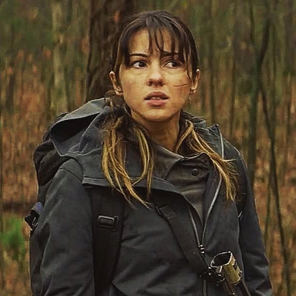 BlazyGardener's tweet photo. Side Eye ๐
#HolyHuck #HuckYeah #TWDWorldBeyond https://t.co/TeWYHZq47Q