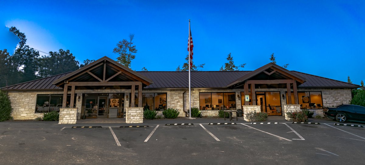 HeppAutoSales's tweet photo. Hepperly has three locations to make finding a car or truck near you easier than ever!  Visit Hepperly, where NOBODY sells for less!  #heppauto #hepperlyauto #hepperlyautosales #865life #usedcars #usedtrucks #blountcounty #cardealer #cardealership #loudoncounty #easttn #heppmedia https://t.co/VQabk5YvyL
