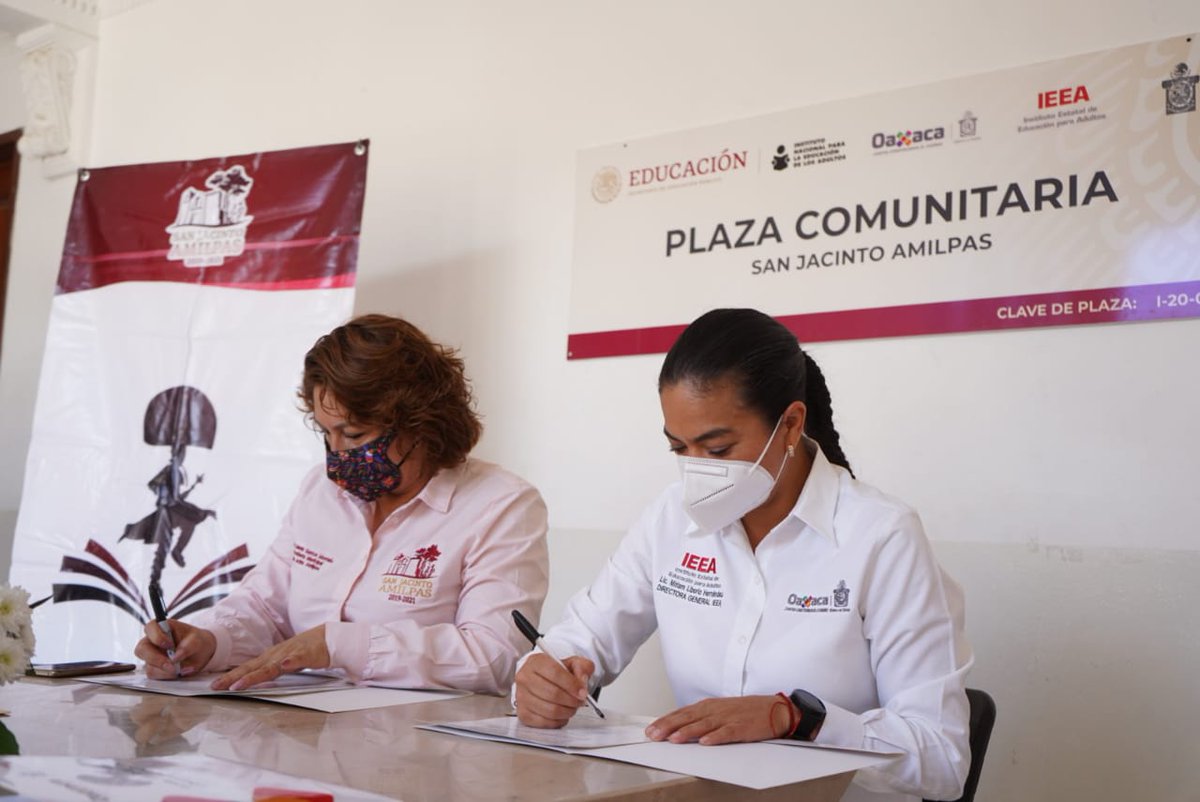 ExpresionInfo's tweet photo. Firma @IEEA_GobOax  convenio con San Jacinto Amilpas https://t.co/bxcHxmWrES https://t.co/mrGmzxSmGS
