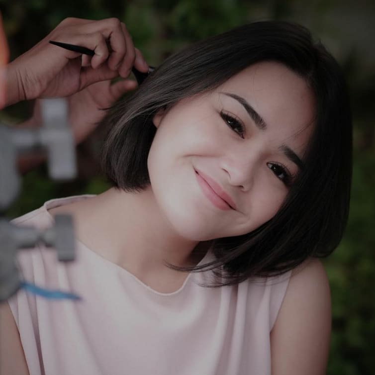 Hei kamu <a href="/amandamanopo/">AmandaGabriellaM.L</a> yg sudah mencuri hati mimin 🤭
Happy Birthday ya 🎂
Semoga selalu diberikan kesehatan, lancar rezekinya, sukses trs karirnya, dan makin banyak yg sayang sm km. All the best for you 🙏
Tetap humble dan rendah hati ya Manda 😘 
#MandaskaticSurabaya