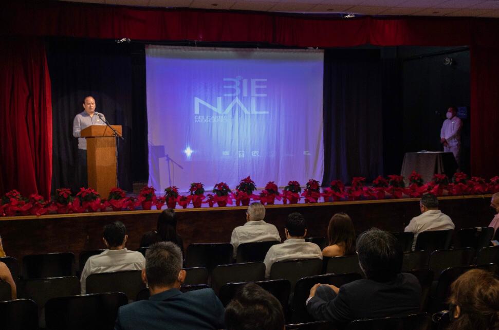 El secretario de la #SEDETUS Carlos Ríos Castellanos asistió a la premiación de la "3ra. Bienal de Arquitectura del Caribe Mexicano", donde se premió a los arquitectos ganadores de las mejores obras de la #ArquitecturaDeQRoo. #JuntosSaldremosAdelante.