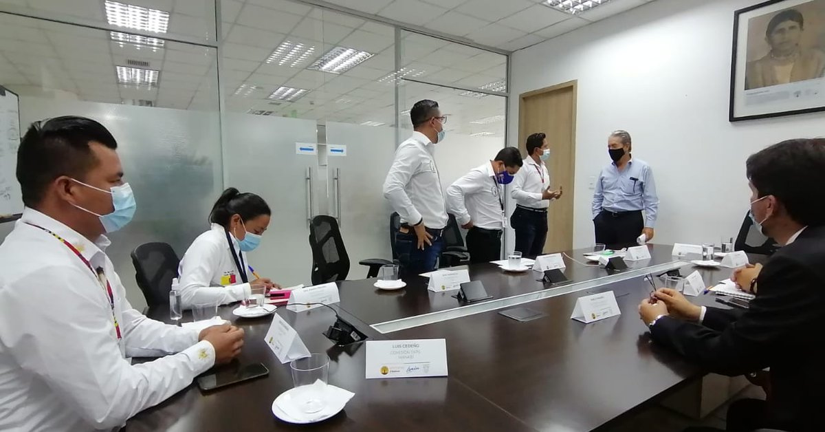 CNTAPSECUADOR's tweet photo. @DrJuanCZevallos se compromete con @CNTAPSECUADOR en solicitar mesa técnica entre @snna_senescyt @MinTrabajoEc y @Salud_Ec para certificar si los #TAPS son profesionales, situación daría paso a formar parte de #LeyDeApoyoHumanitario estamos vigilantes del apoyo de las autoridades https://t.co/eUOl202GAz