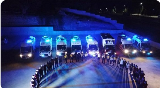 rac_hakk's tweet photo. #engelolma Trafikteki mavi ışıklı sirenlere engel olma... https://t.co/dEQ9ZFFCS0