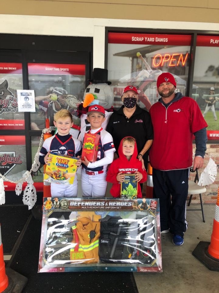 Thanks to the South County Mavericks for being in the giving spirit!! Looking forward to more toys!!! <a href="/BCT_USSSA/">USSSA Bayou City Tournaments</a>