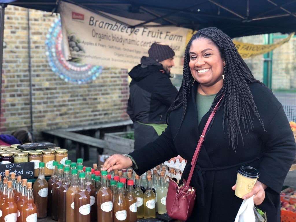 Balham Farmers’ Market is always a great place to go to pick up fresh & local produce.It takes place every Saturday from 9am-1pm at Henry Cavendish Primary School -  @Londonfarmers  #SmallBusinessSaturday   [2/10]