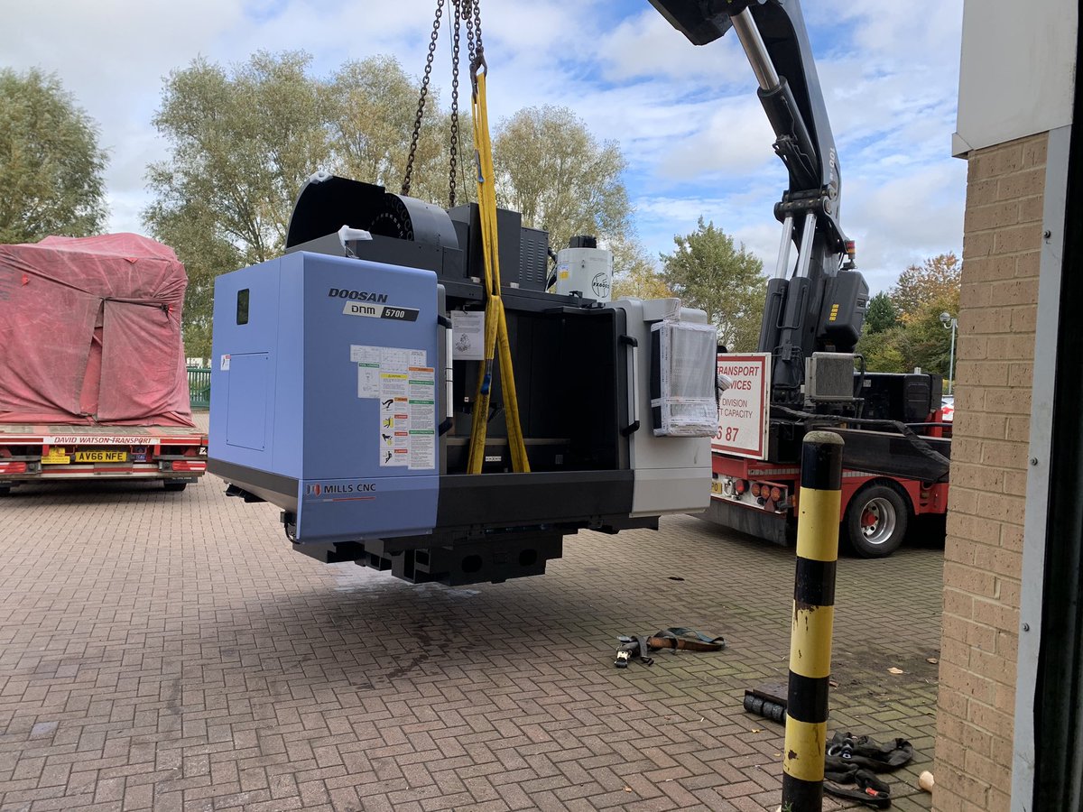 ExtrusionDies's tweet photo. More expansion. This time to our CNC department with the addition of two new Doosan vertical machining centres complete with filtermist filters to further enhance our production capability.

#EliteExtrusionDie #extrusion #extrusiondies #matrices #filieres #aluminiumextrusion https://t.co/i84wlBi3kF