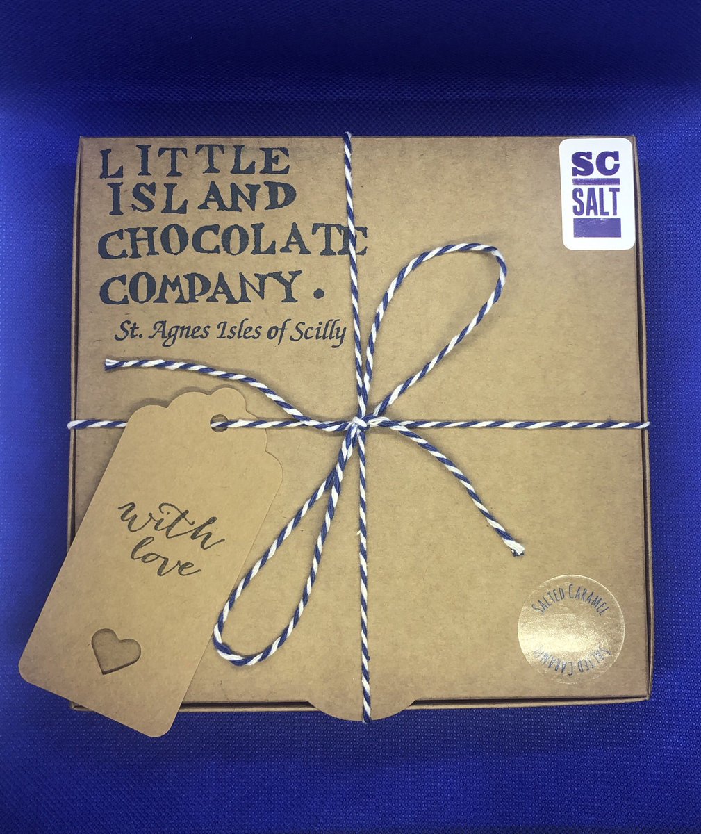 littleislandcc's tweet photo. Lovely to think lots of you guys will have our chocolate in your stocking or under your trees this Christmas πππ«
.
.
.
#littleislandchocolateco #scsalt #chocolate #christmas https://t.co/txX1CclPKZ