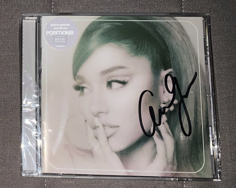 itsfanicorona's tweet image. 🤍 signed positions cd giveaway 🤍 

to enter you must be: 
•following me
•tag 3 friends below
•rt this tweet

winner will chosen on christmas day! (12/25)

US &amp;amp; international shipping