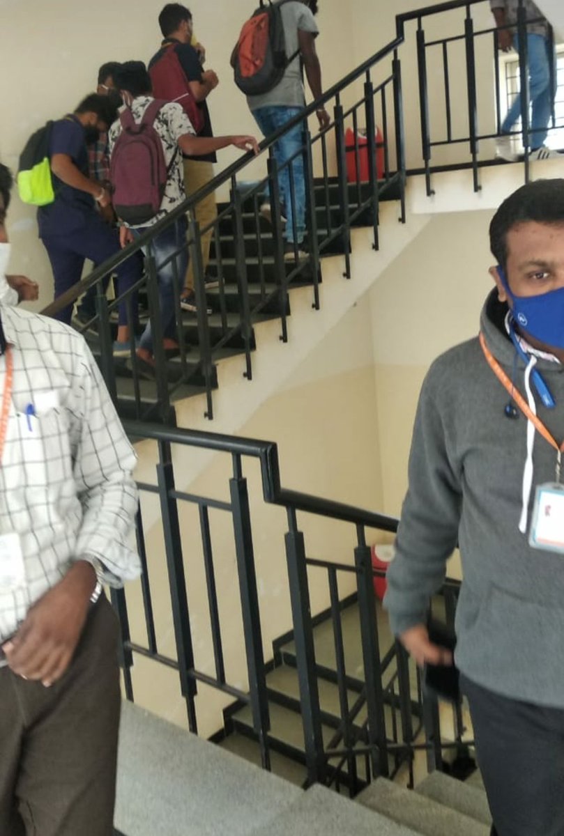 DaakshitN's tweet photo. @Uppolice @myogiadityanath  People is @REVAUniversity not following social distancing. Many teachers found covid positive still they are calling us forcefully and illegally for offline exams. Kindly save us sir , you are our last hope. Don't ignore this message https://t.co/63KqWkqGV6