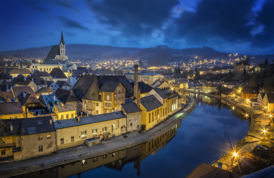Nata_Arts's tweet photo. Fabulous Cesky Krumlov is one of the most beautiful cities in Europe. 
Enthusiast photographer Petr Kubat from southern Bohemia https://t.co/o5WgBaXydg