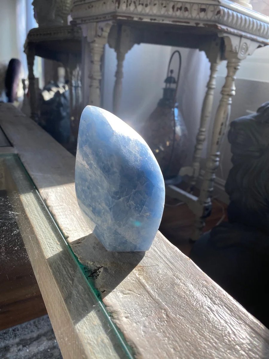 Look at how the sun hits it 🌞💖

Blue calcite Freeform flame is available at sailorstarstore.com 

Save $10 with code SS10 until 12/7 at 12PM