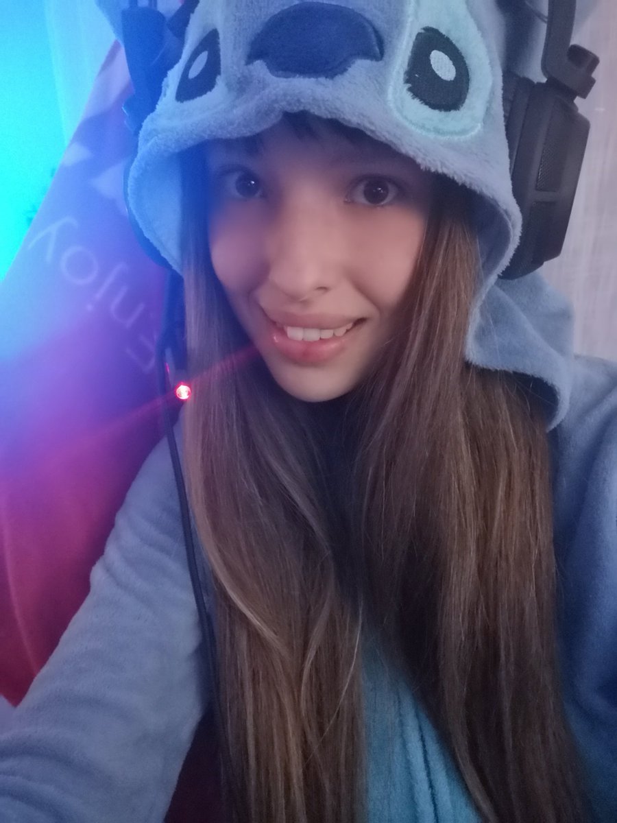 TsukiMegami_'s tweet photo. La Tsukijama Party ça commence maintenant !
Venez comme vous êtes, tous les pyjamas sont acceptés 😁
https://t.co/MfKmB0HW5F
#pyjamaparty2020 #twitch #lestwitcheurs #stream #streaming #JustChatting https://t.co/7E1xQ68Xjv