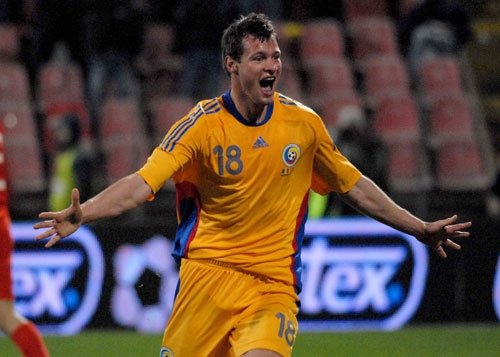 Los 15 goles de Marius Niculae con Rumanía , rivales: Argelia x4 Hungría x3 Eslovenia x2 Andorra x2 Turkmenistán x2 Letonia RusiaSus goles fueron marcados entre 2000 y 2012.