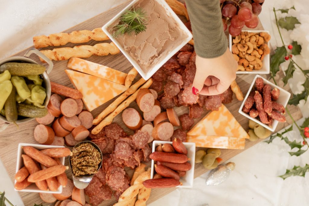 DailyHiveVan's tweet photo. Win a mini fridge stocked full of @GrimmsFoods valued at $500 in @DailyHiveVan’s annual #DH12Days https://t.co/mGYaWRaxcB Follow @DailyHiveVan and RT to enter! https://t.co/oAed8jmTdL
