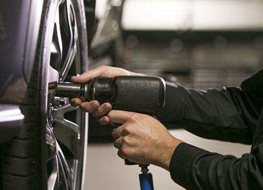 PenskeCollision's tweet photo. Need repairs? Don't wait. https://t.co/3AaP3t9hG9 https://t.co/d5KkuHciMB