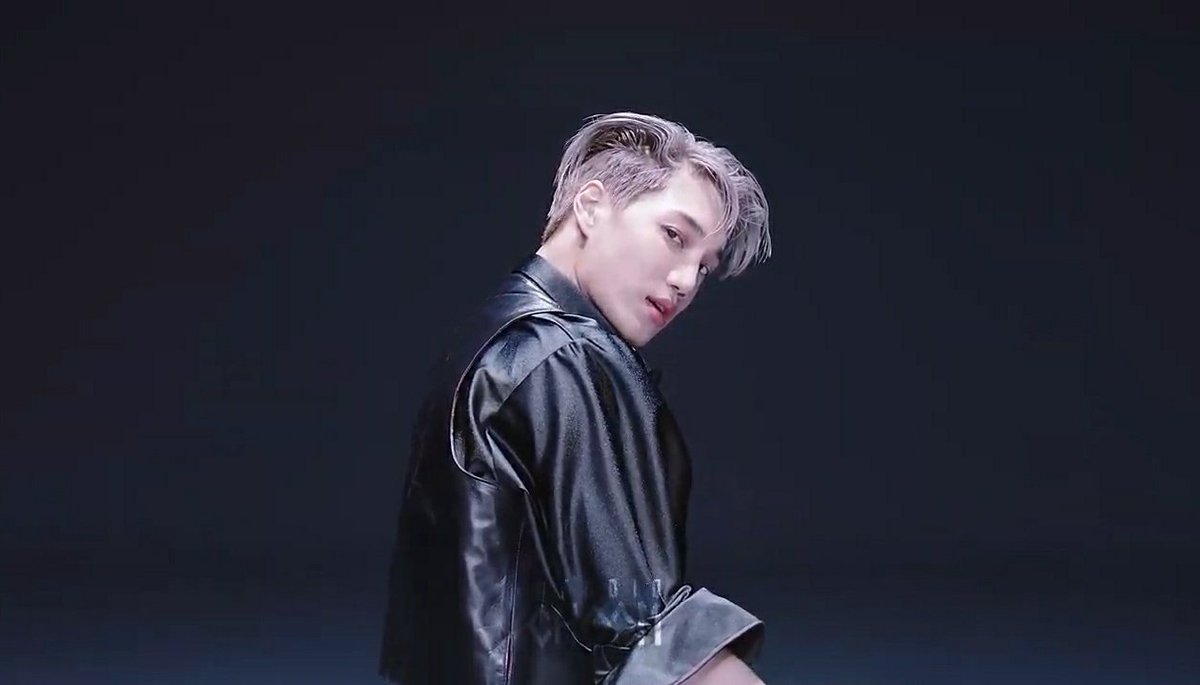 tarantantannn's tweet photo. gtw lg mo ngmong apa🥺😳😍 #Mmmh
#StudioChoom_KAI https://t.co/vpUp09uEEk