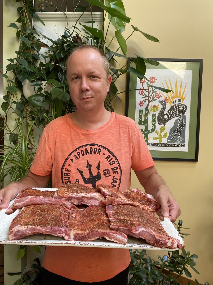 “Brian, don’t you speak Portuguese and Spanish?” Yes, but between the metric conversions & the ingredient lists... anyway, thanks for indulging me here, I wanted to share some of these dishes with you (and hate Instagram). Felices fiestas a todos