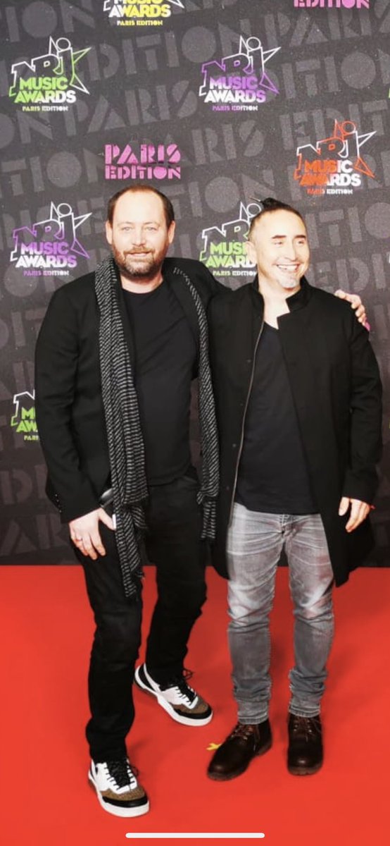 EricLap1's tweet image. Prêts pour la grande soirée !!!

@tryo

Nrjmusicawards #ParisEdition !!